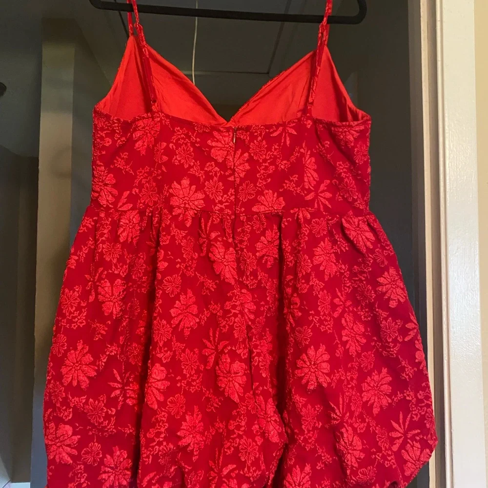 SHEIN Curve Red Floral Dress - Picture 2 of 4